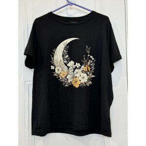 GUC Shein Curve Black Graphic Short-Sleeve T-Shirt with Moon & Floral Design